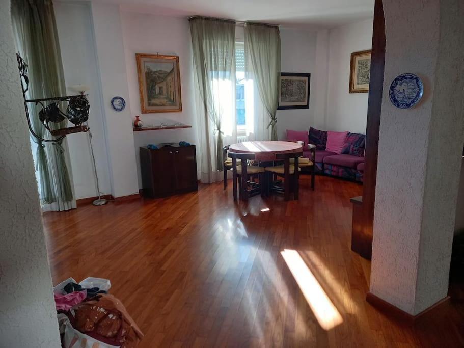 Ferienwohnung Casa Lola Livorno Exterior foto